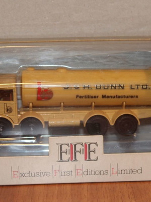 EFE 10601 AEC Mammoth 8 Wheel Tanker нов, мащаб 1:76