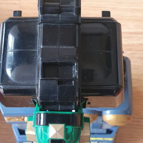 Power Rangers Zeo Megazords used with wear