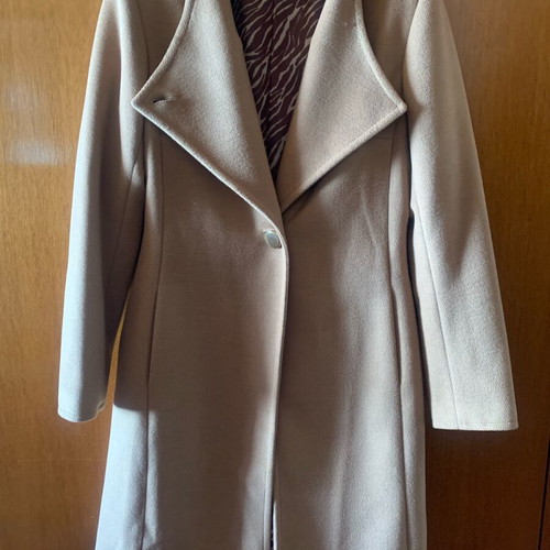 Emporio Grama camel coat new with impressive lining and belt