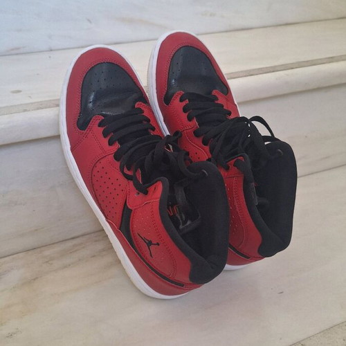Nike Jordans Jumpman athletic shoes used, red, size 42