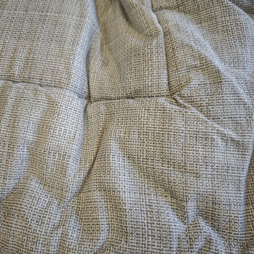 Das Home double face quilt 220x240 microfiber like new