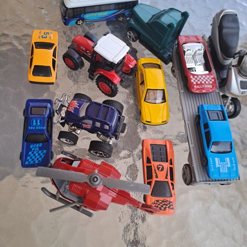 Set of 12 miniature vehicles