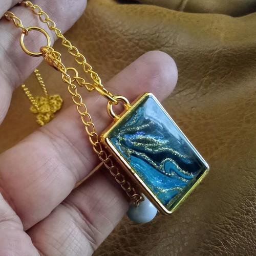 Handmade Marble necklace new, blue and gold