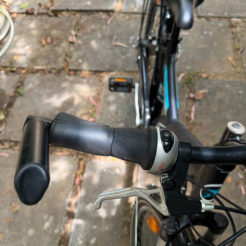 Pegasus Avanti City Trekking Bike used, 24 inch, blue, front suspension