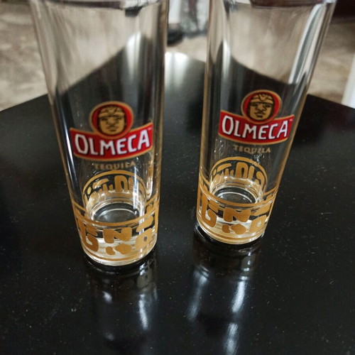 Olmeca Tequila shot glass set of 2 like new with gold details