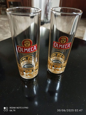 OLMECA TEQUILA – Златна доза стил в шот чаша!