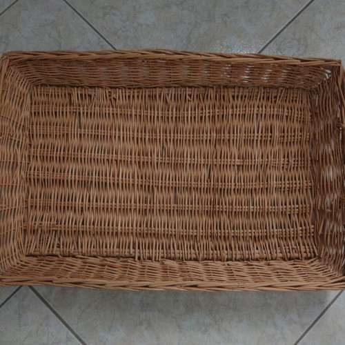 Wicker basket like new