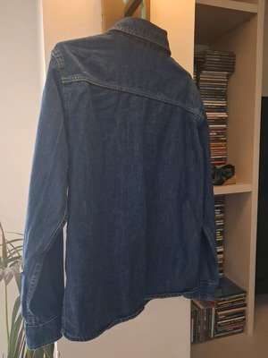 Παιδικό τζιν πουκάμισο H&M 134 cm σαν καινούργιο, μπλε