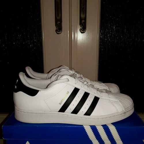 Παπούτσια Adidas Superstar σε μέγεθος 48, σχεδόν άριστη κατάσταση