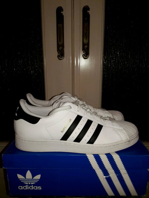 Παπούτσια Adidas Superstar σε μέγεθος 48, σχεδόν άριστη κατάσταση