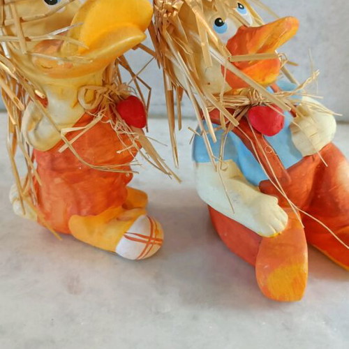 Set of clay decorative ducklings like new