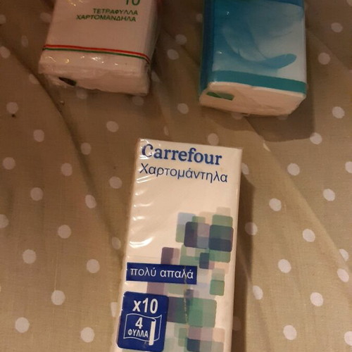 Pack of 3 collectible tissues like new, Spar and Carrefour