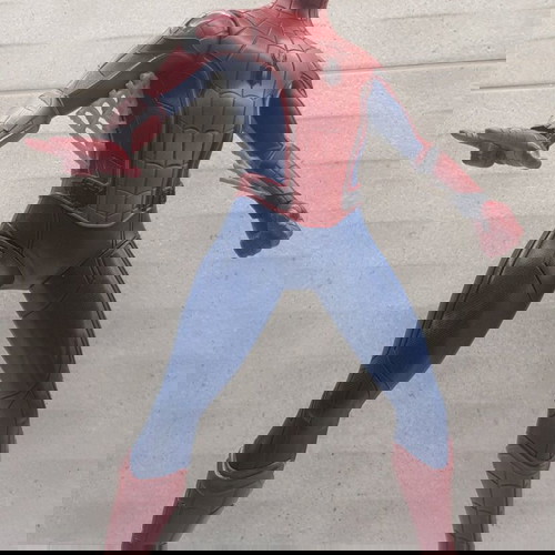 Πολύ μεγάλη φιγούρα spaiderman