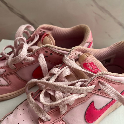 Nike Dunk pink kids' shoes size 34 like new for girls