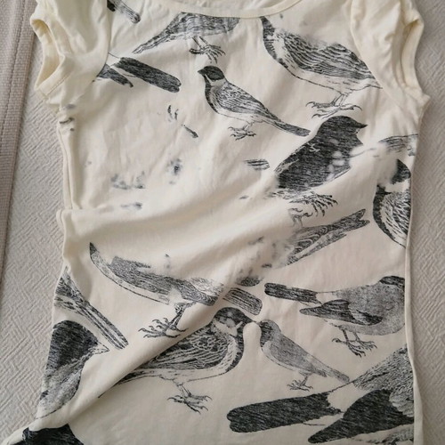 Zara T shirt black and white cotton like new with birds