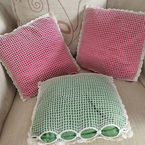 Vintage handmade crochet pillow set of 3 with filling, like new