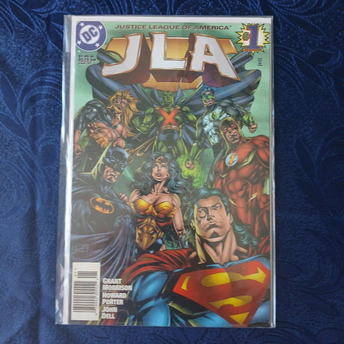 JLA #1 comic used, Grant Morrison