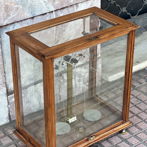 Lenoir & Forster Wien IV Antique Precision Pharmaceutical Scale in Wooden Display Case used