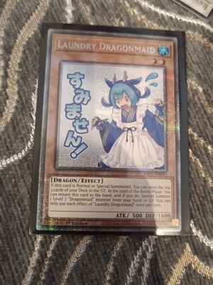 Laundry Dragonmaid (V.2 - Starlight Rare) like new