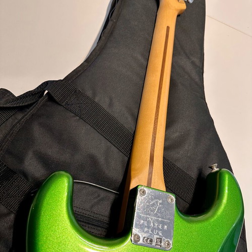 Fender Player Plus Strat HSS Cosmic Jade like new with Seymour Duncan pickups