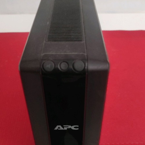 Back-UPS Pro 550 APC like new, 6 IEC outlets, Line-Interactive