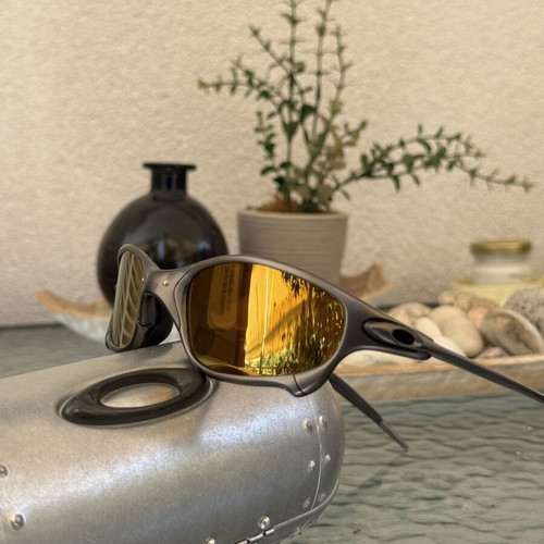 Oakley Juliet X-Metal sunglasses with gold iridium polarized lenses