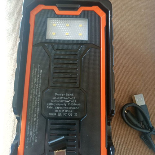 Powerbank 10000 mAh with solar panel and LED flashlight new