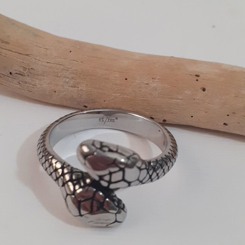 Et Nox Snake Ring like new, stainless steel