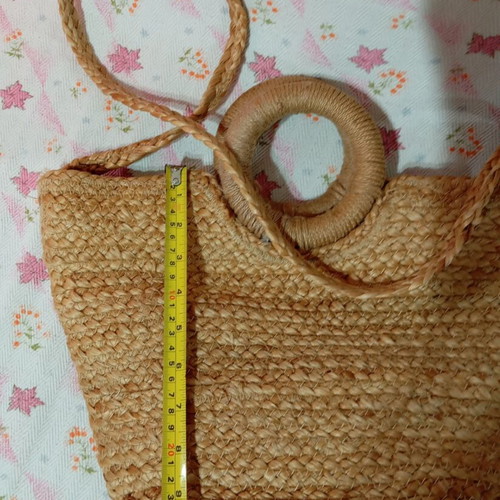 Zara straw shoulder bag like new, beige