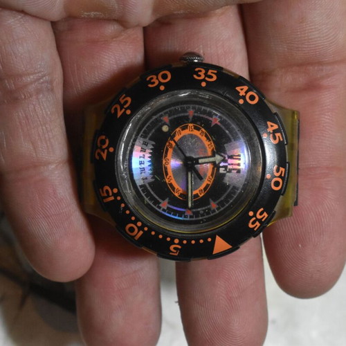 Vintage Swatch Scuba Jellyfish watch used for parts or repair