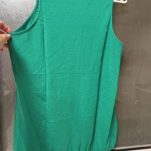 Green Sarah Lawrence tank top like new, size XL