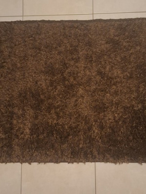 Shaggy rug like new, ideal for fireplace or small hallway