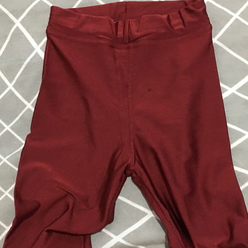 Shiny leggings used dark red size small Bodymove