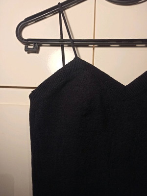 Μάλλινο τοπ Benetton σαν καινούργιο, φορεμένο ελάχιστα