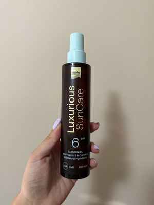 Luxurious Suncare Tanning Oil SPF 6 200ml new, InterMed