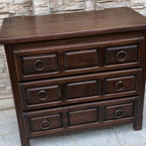 Rustic solid wood drawer chest like new with 3 large drawers