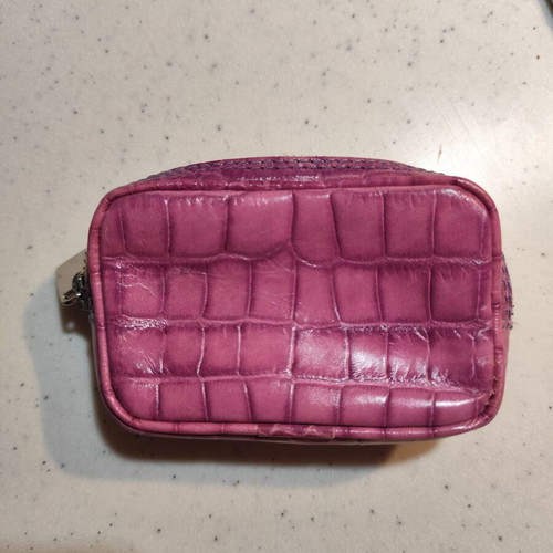 Coccinelle leather wallet like new, pink-purple