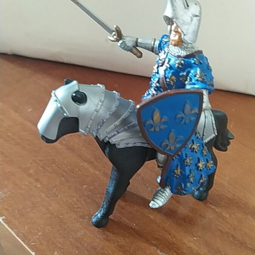 Knight Philip Papo figure like new
