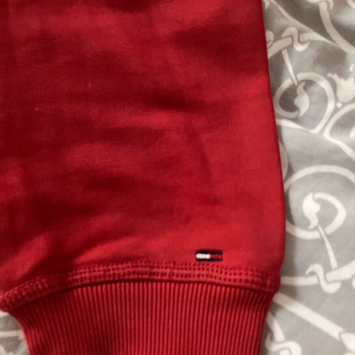 Tommy Hilfiger sweatshirt red size Large like new