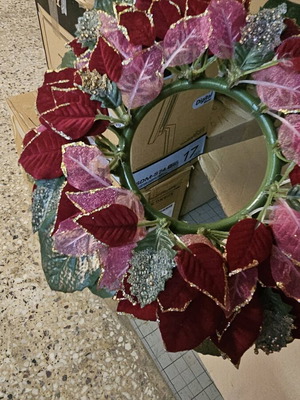Wreaths like new, set of 2 for kyropigia or decoration