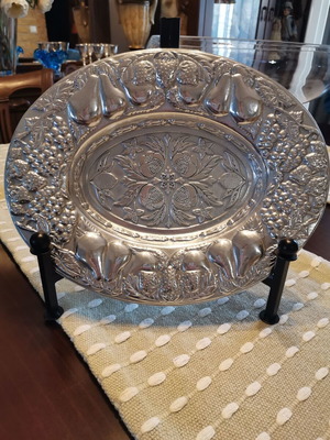 Wilton Armetale decorative metal platter used
