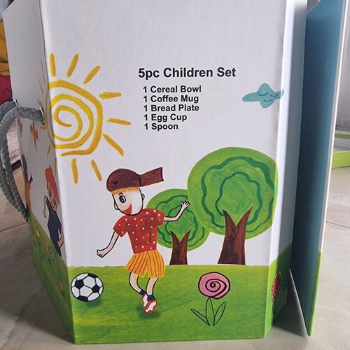 Children's porcelain dinner set 5 pcs new, suitable for gift