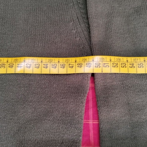 Green pullover like new
