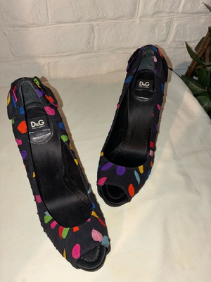 Dolce & Gabbana pumps like new, multicolored, 12 cm heel