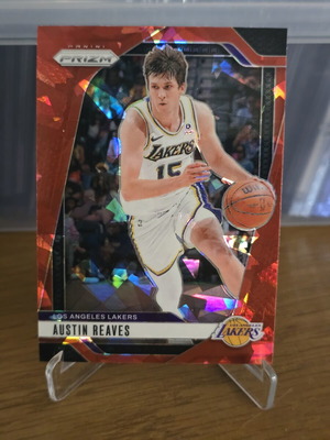 Austin Reaves Red Cracked Ice Panini basketball card