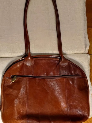 Dooney & Bourke leather shoulder bag used, brown