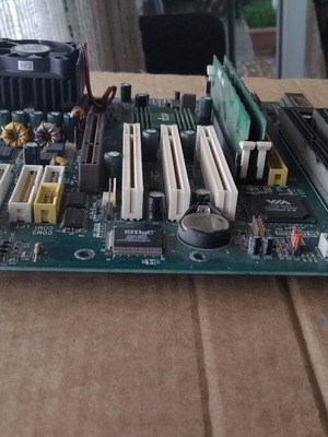Acorp 6VIA/ZX85 VER:1.3 motherboard like new with CPU, fan, and RAM