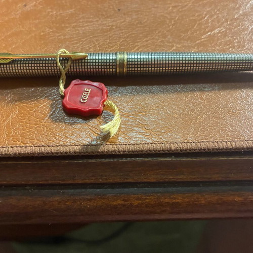 Parker 75 Ciselé pen used with grid pattern