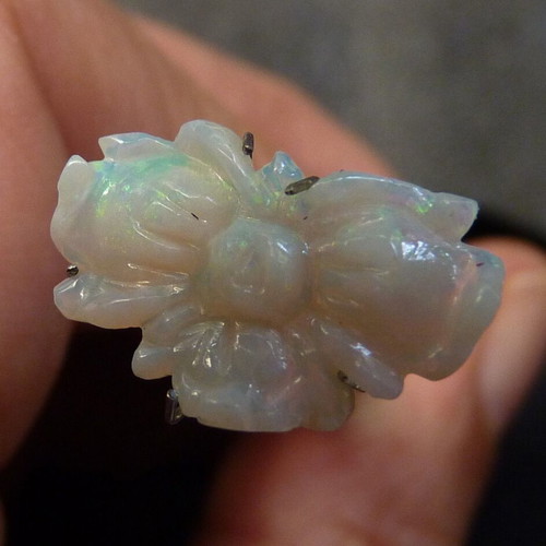 Australian Opal carved precious stone, new, 3.5 carats