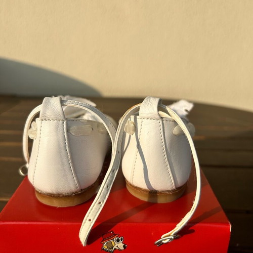 White leather baby shoes size 21 for girl new